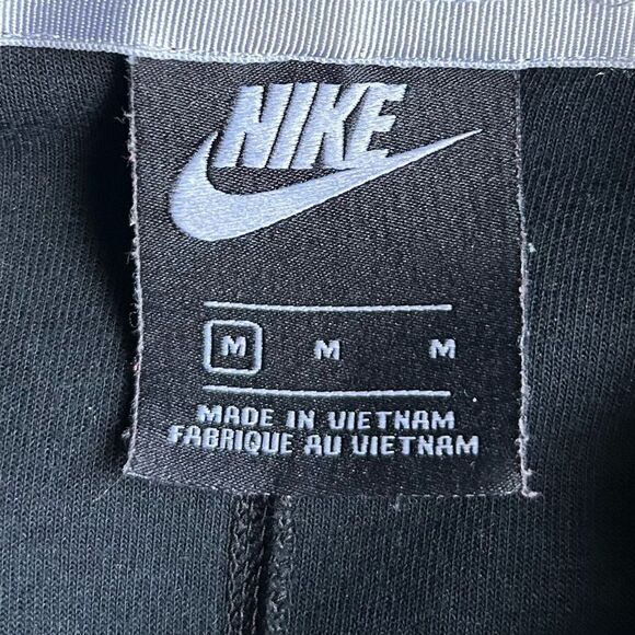 PREOWNED β¦ NIKE βSize: Mβ Zip-Up Jacket - Picture 3 of 3